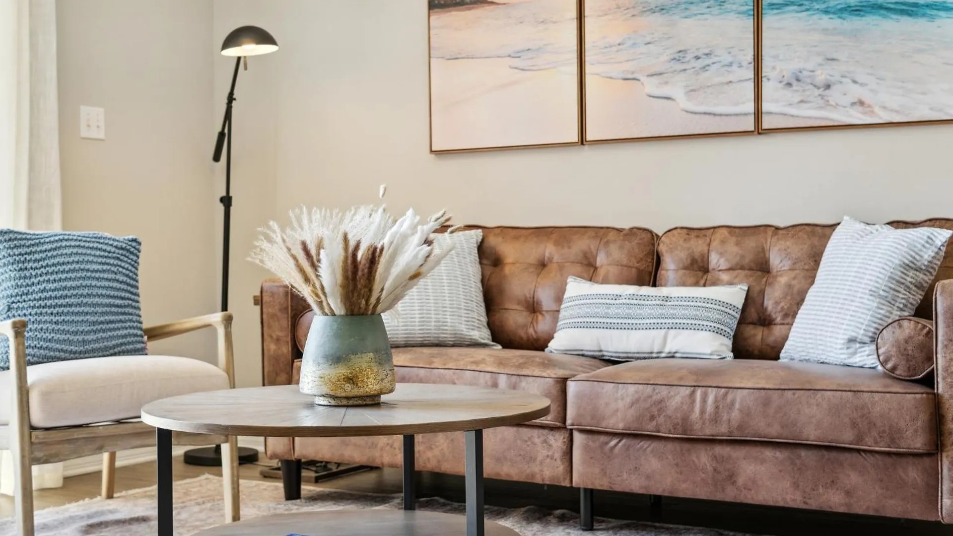 Luxury Miramar Beach Getaway ! 5-Min Walk To Sand ! Private Pool ! Dedicated Parking ! Dog Friendly ! 1Gb Wifi ! Mins To Shopping Destin 0*,  United States