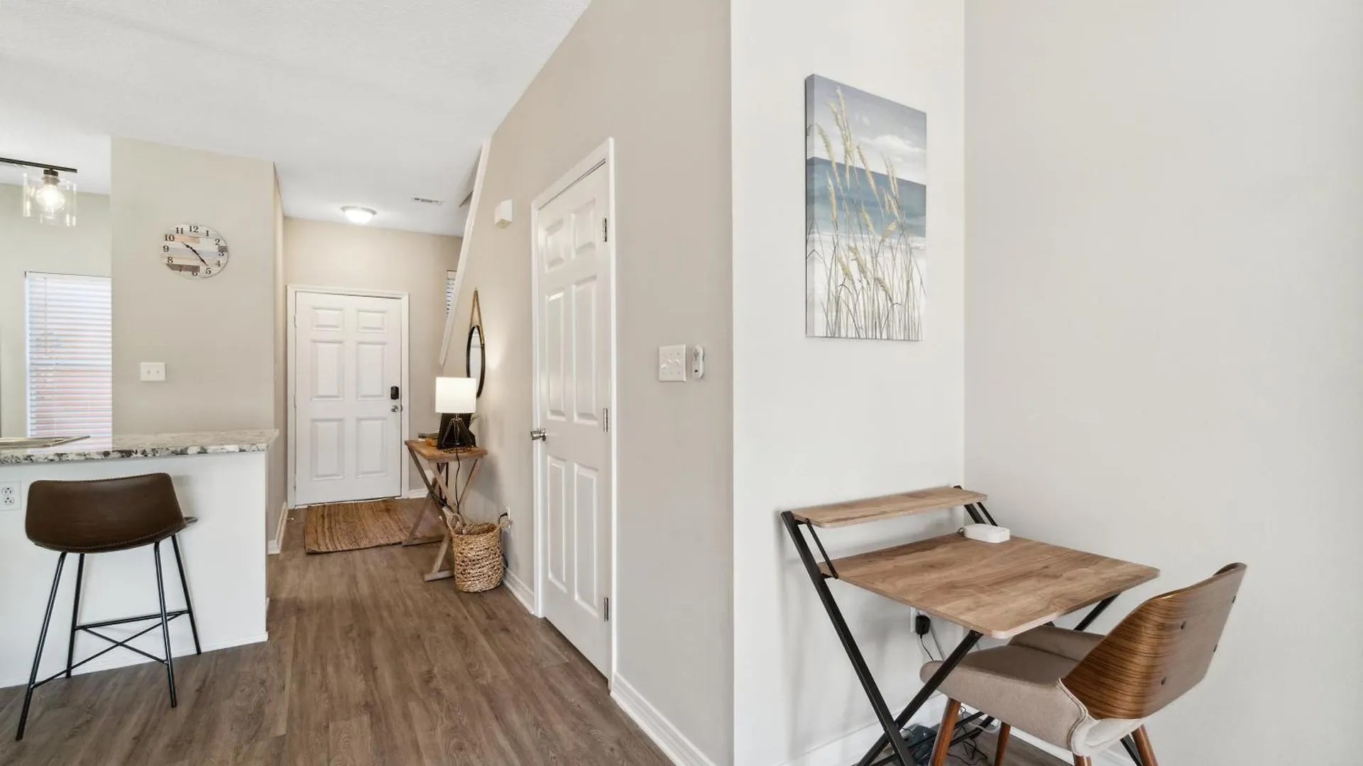 Luxury Miramar Beach Getaway ! 5-Min Walk To Sand ! Private Pool ! Dedicated Parking ! Dog Friendly ! 1Gb Wifi ! Mins To Shopping Destin